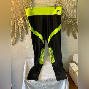 John Deere Women's Black Green Leggings Size 2X